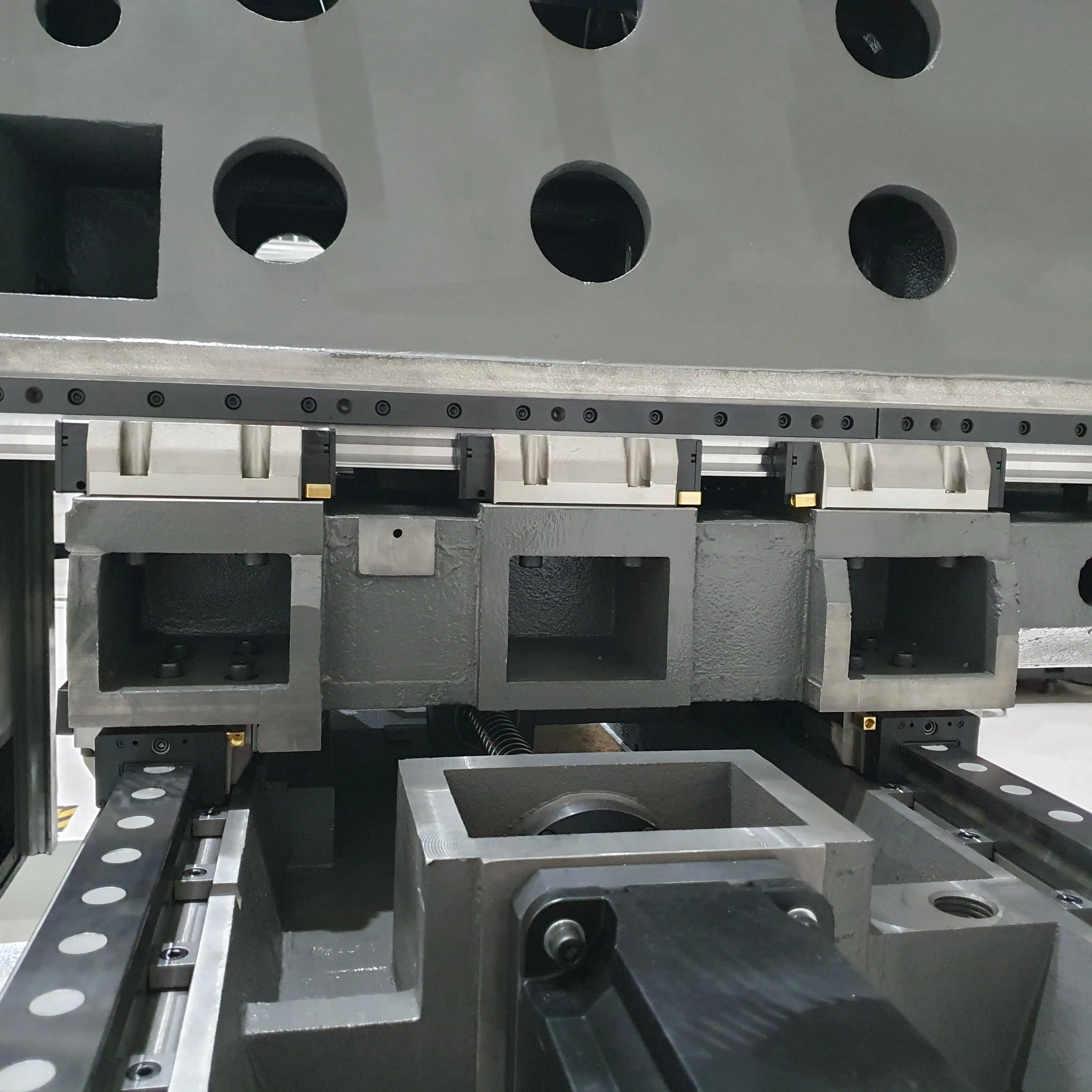  Направляющие качения 