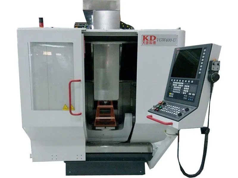 5-ти осевой вертикальный обрабатывающий центр KMС400