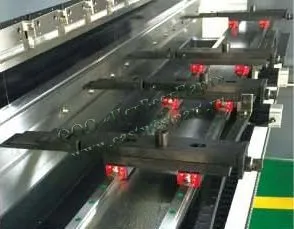 Ход заднего упора