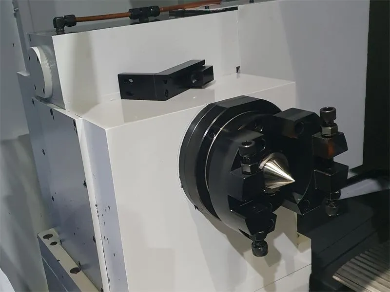  Передняя бабка