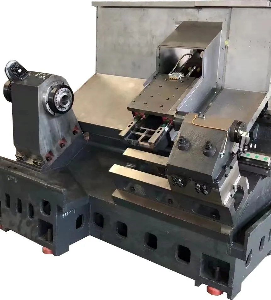  Цельнолитая усиленная рёбрами жёсткости чугунная станина.