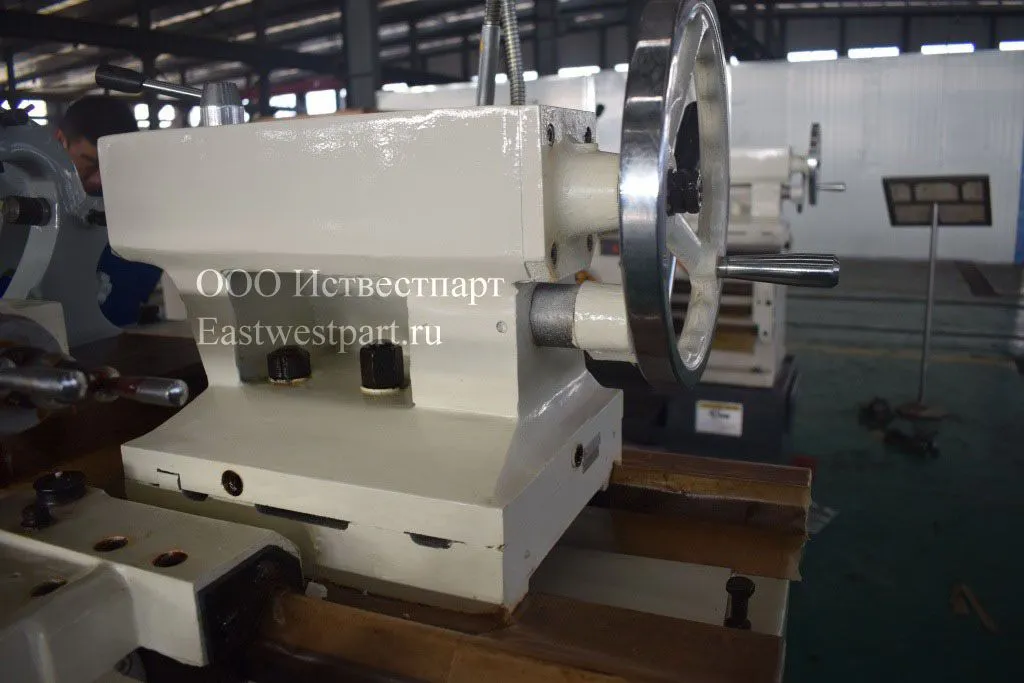 Жёсткая задняя бабка с ходом пиноли 150 мм