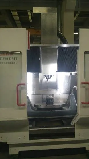 Наклонно-поворотный стол